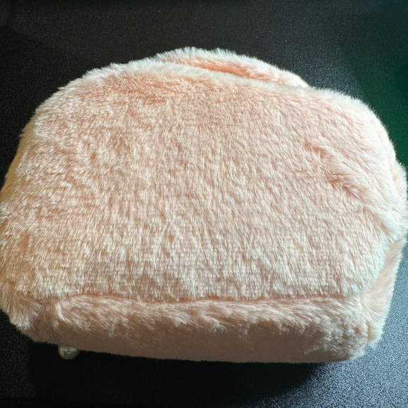 Cute Pink Bunny Kids Pouch NWOT - Picture 3 of 9